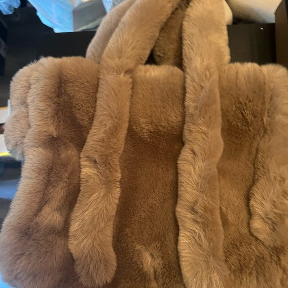 Herald Faux Fur Bag (brown) - Picture 2 of 2